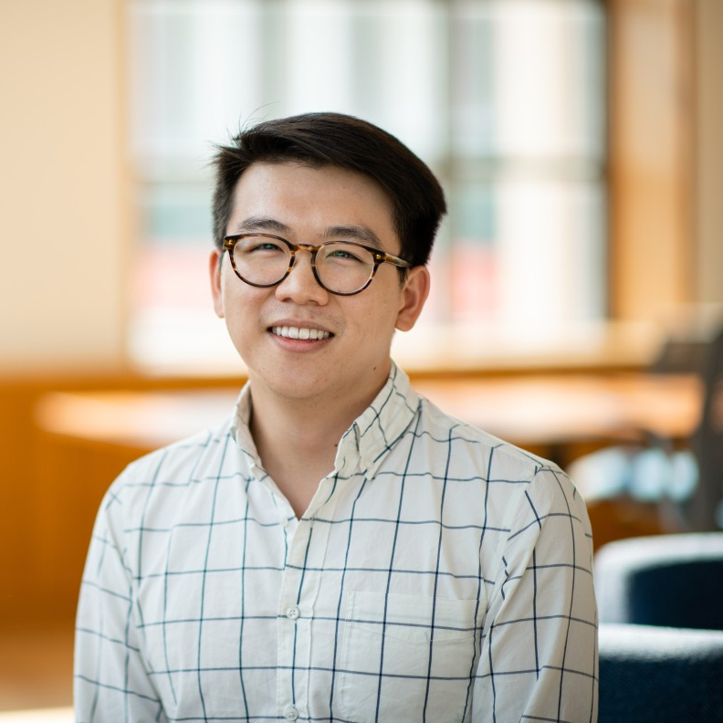Alan Yan Headshot
