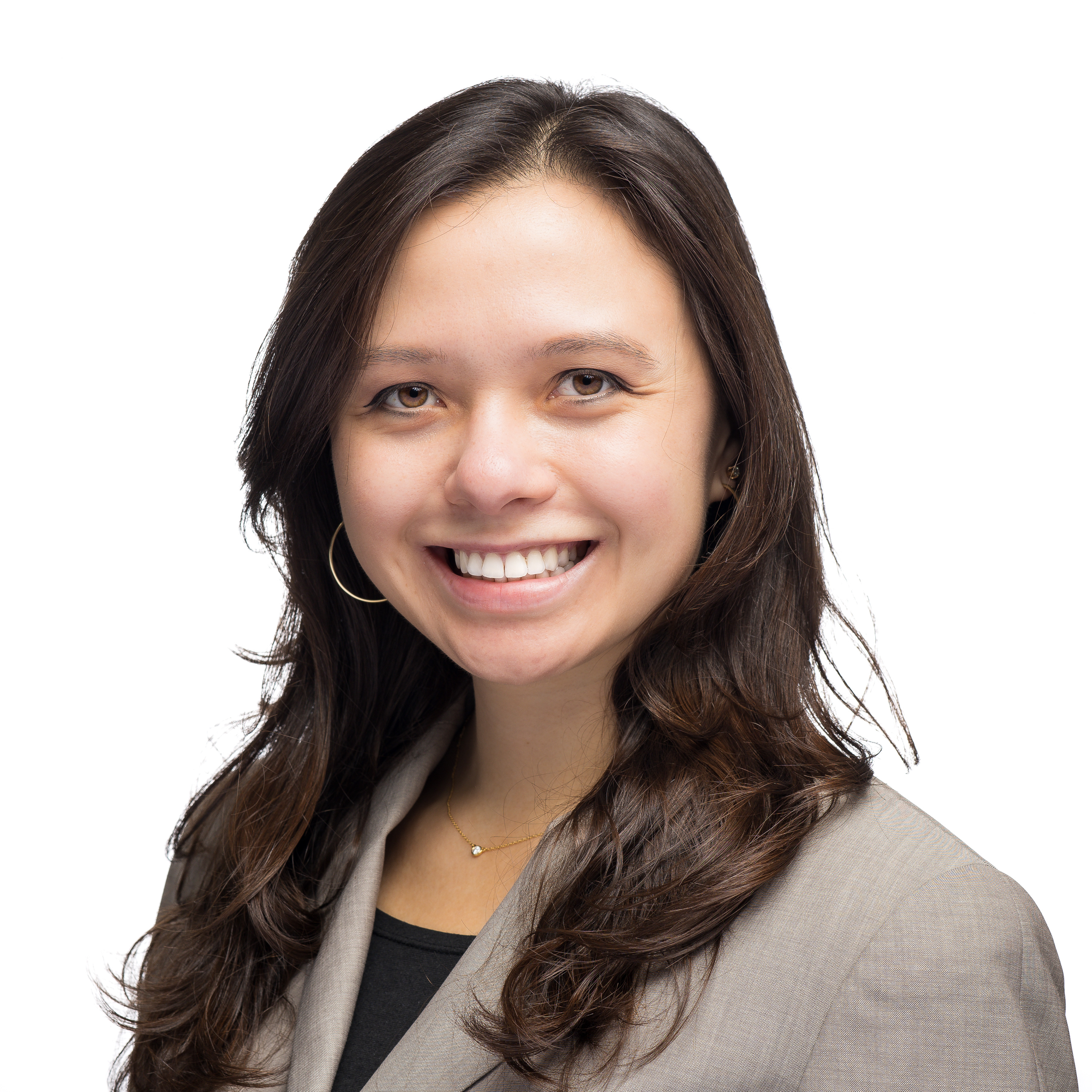 Sophia-Leswing headshot